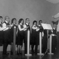 May 28-June 1, 1980 - District 4-C4 District Convention, El Rancho Tropicana, Santa Rose - Barbershop Quartet - L to R: Emily Farrah, Pete & Eva Bello, Margot Clews, Art Holl, Lorraine & Mike Castagnetto, Ted Zagorewicz (obscured), and Bill Tonelli; Handford Clews conducting.