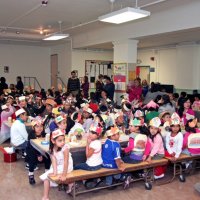 11/20/09 - Thanksgiving Luncheon, Mission Education Center, San Francisco - Students, teachers, staff, and guests patiently waiting for the plates to arrive.